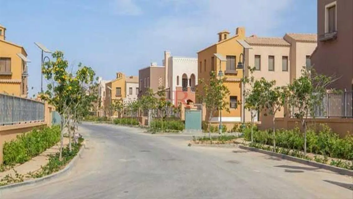 فيلا فاخرة مع تجهيزات متكاملة