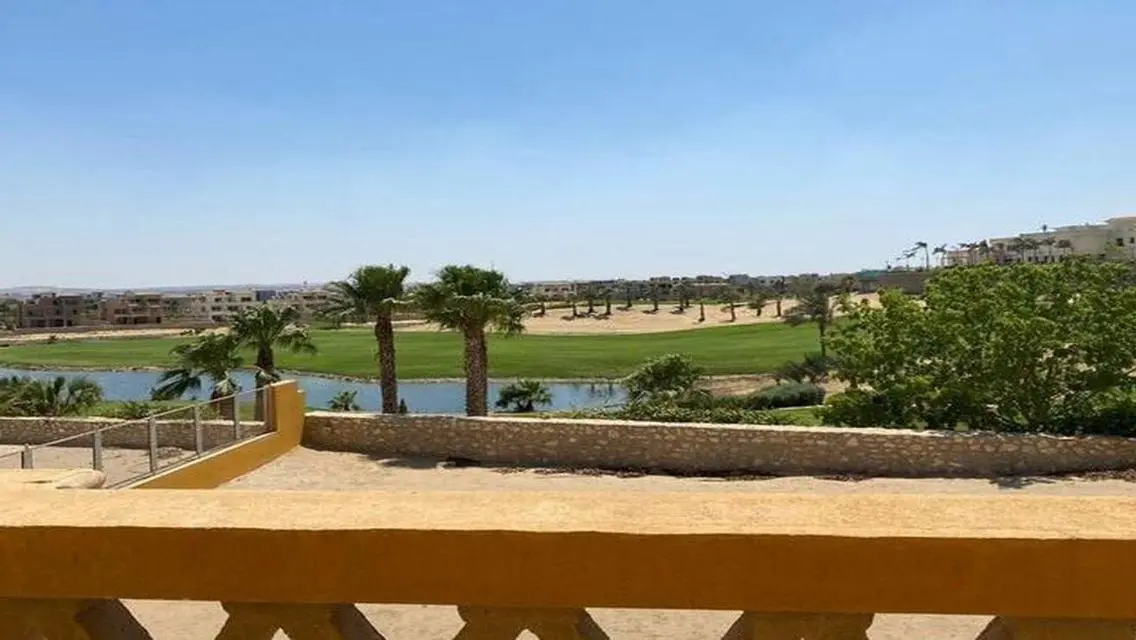 شقة فاخرة مع حديقة ومرافق مميزة