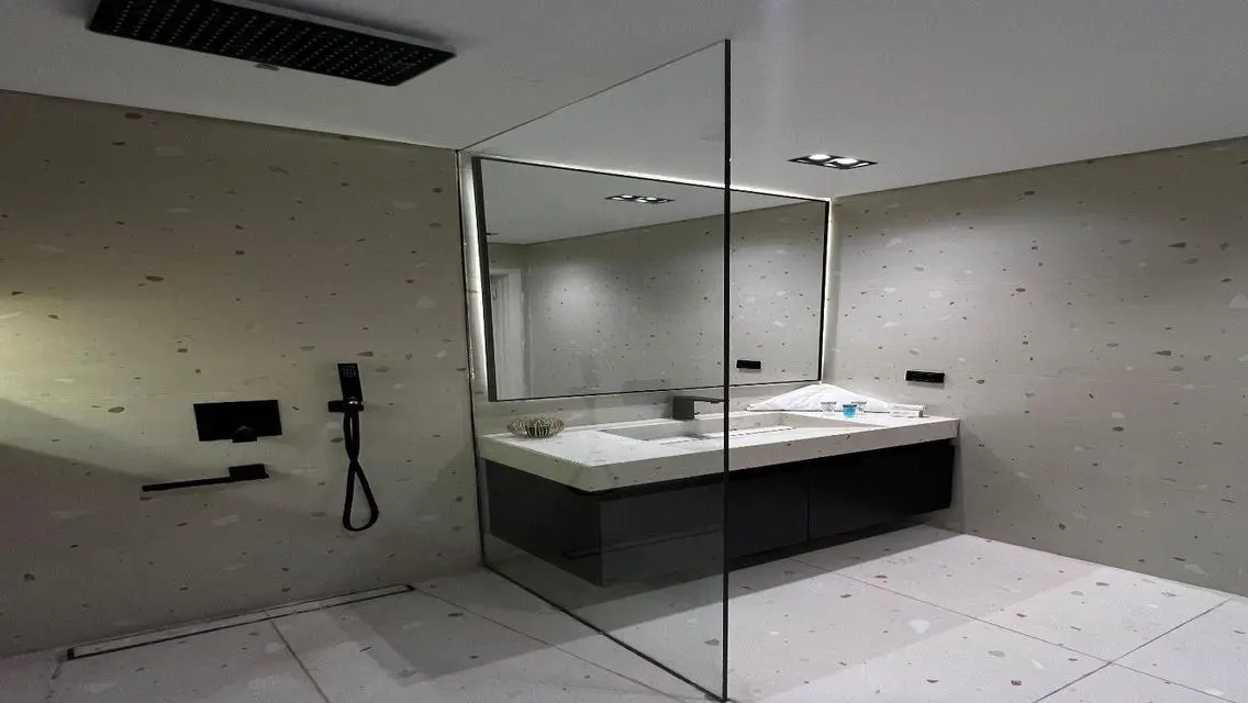 Luxury Apartment for Rent in Prime Location - B12