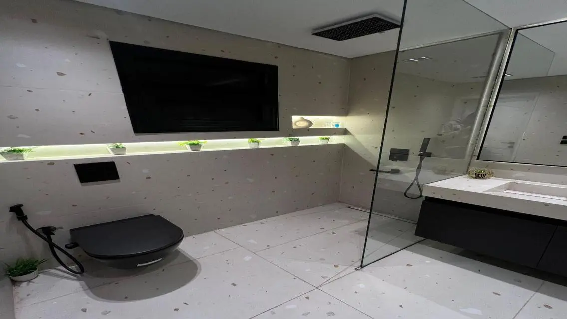 Luxury Apartment for Rent in Prime Location - B12