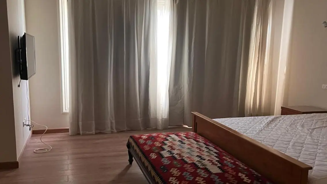 شقة فاخرة بمساحة 375 متر مربع