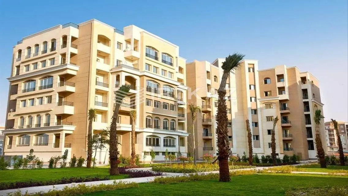 Luxury 3-Bedroom Apartment with Stunning Lake View