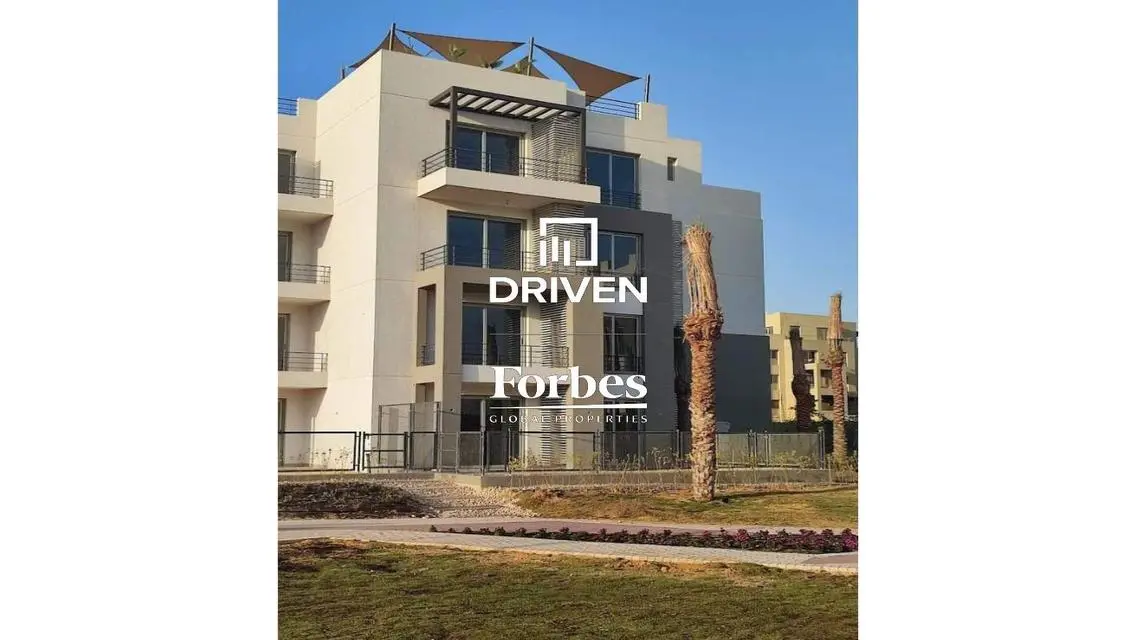 Luxury Apartment with Private Balcony and Garden in the City Center