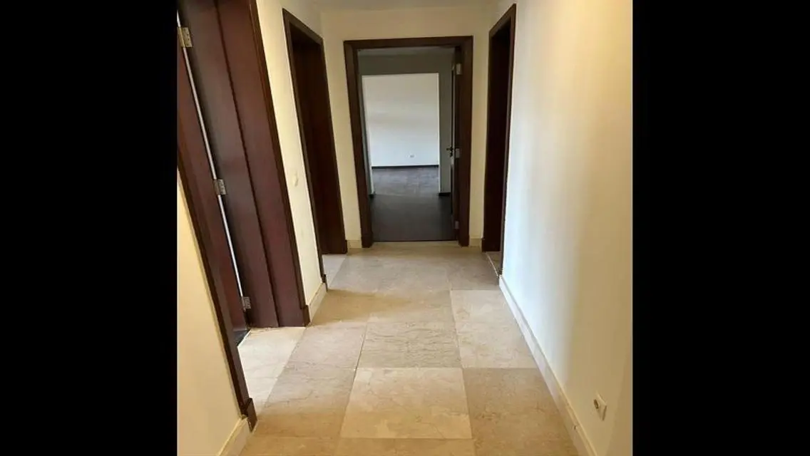 Luxury Apartment for Sale by the Lakes
