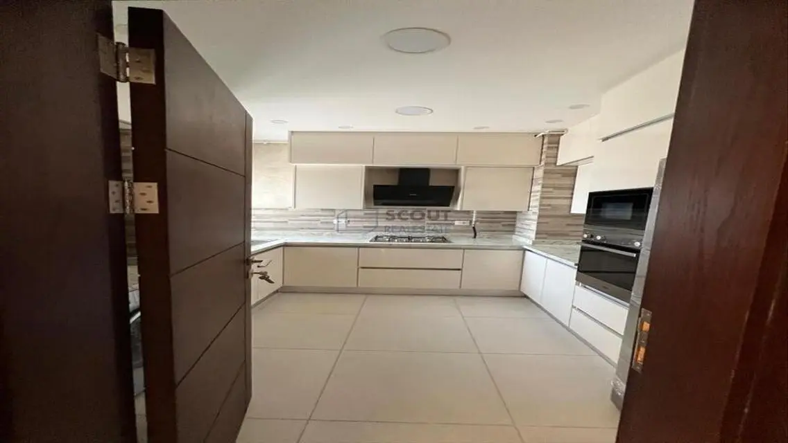 Stunning Apartment for Sale with Excellent Amenities in a Vibrant Area