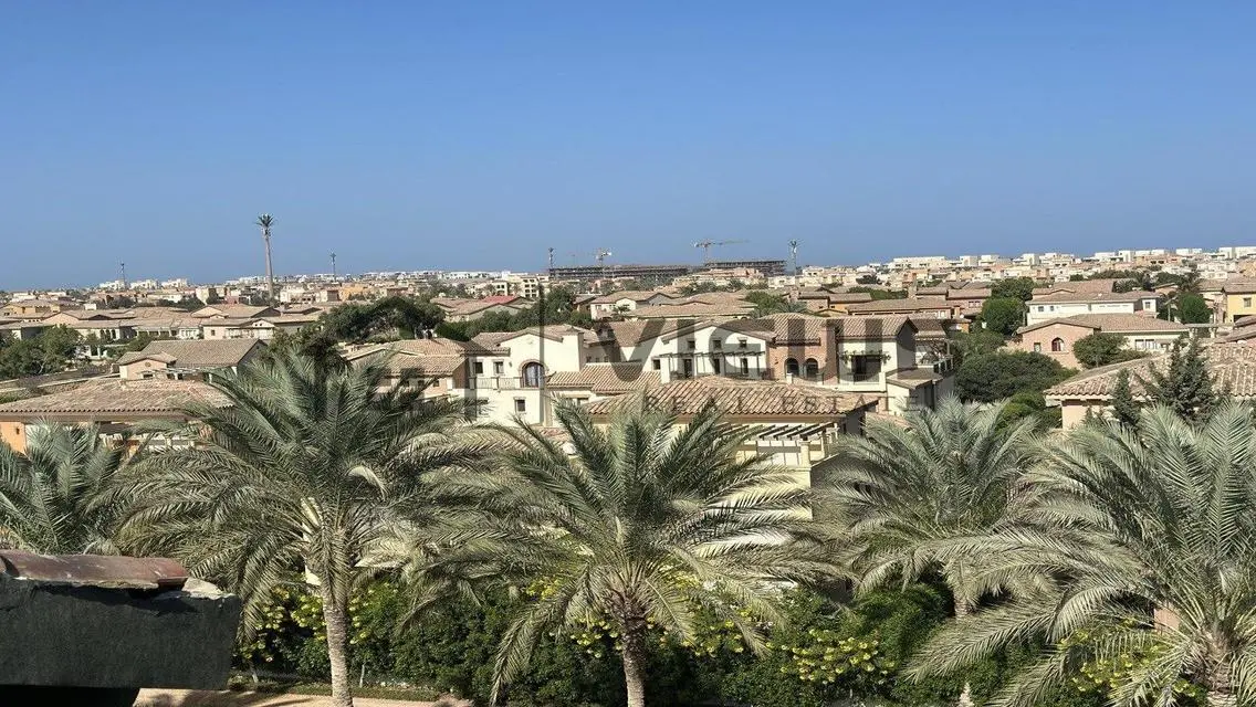 فيلا فاخرة للبيع في ماراسي