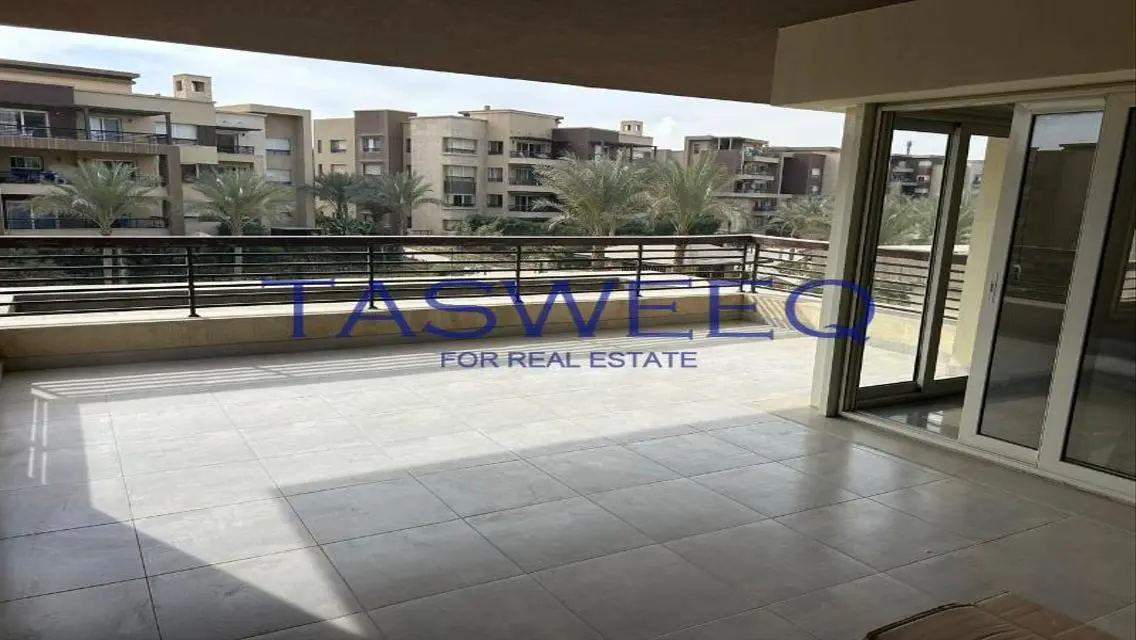 شقة فاخرة للبيع بمساحة 275 متر