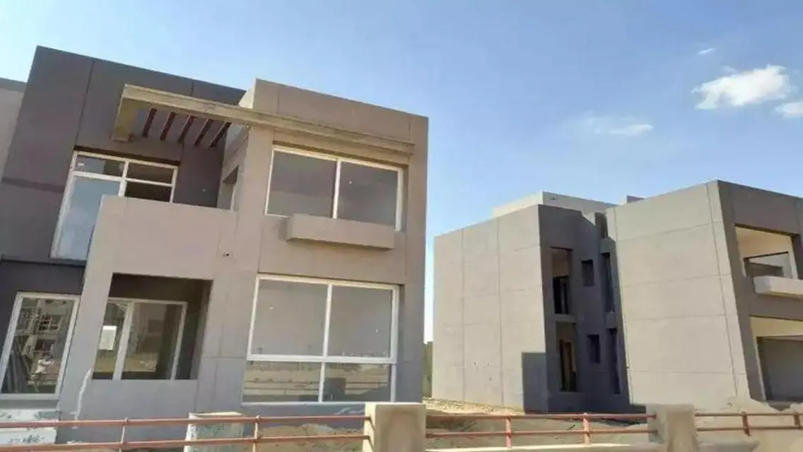 شقة فاخرة بمساحة واسعة وبسعر مغري