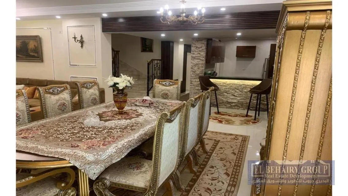 Luxury 3-Bedroom Apartment with Private Balcony and Garden