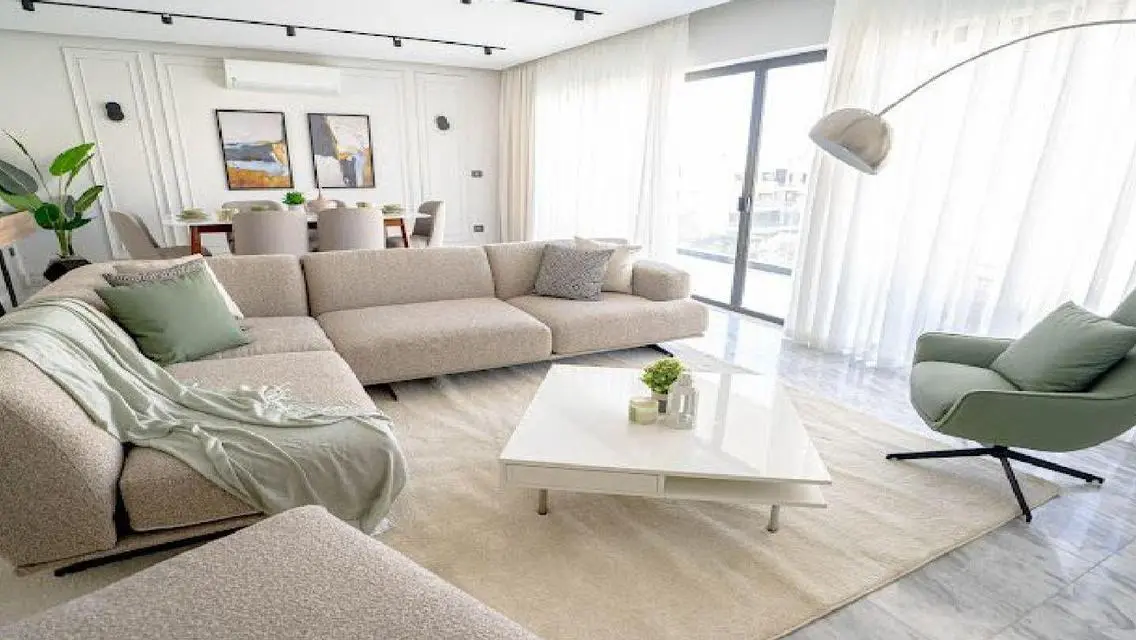 3-Bedroom Apartment with Lake View in Lake View Residence