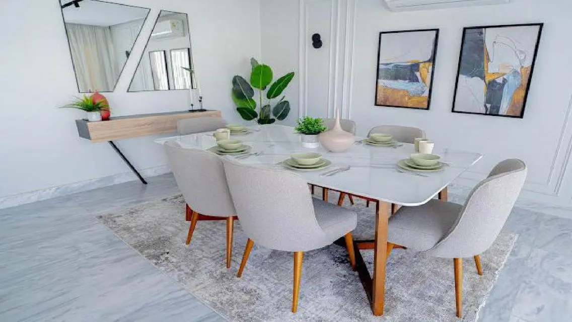 3-Bedroom Apartment with Lake View in Lake View Residence