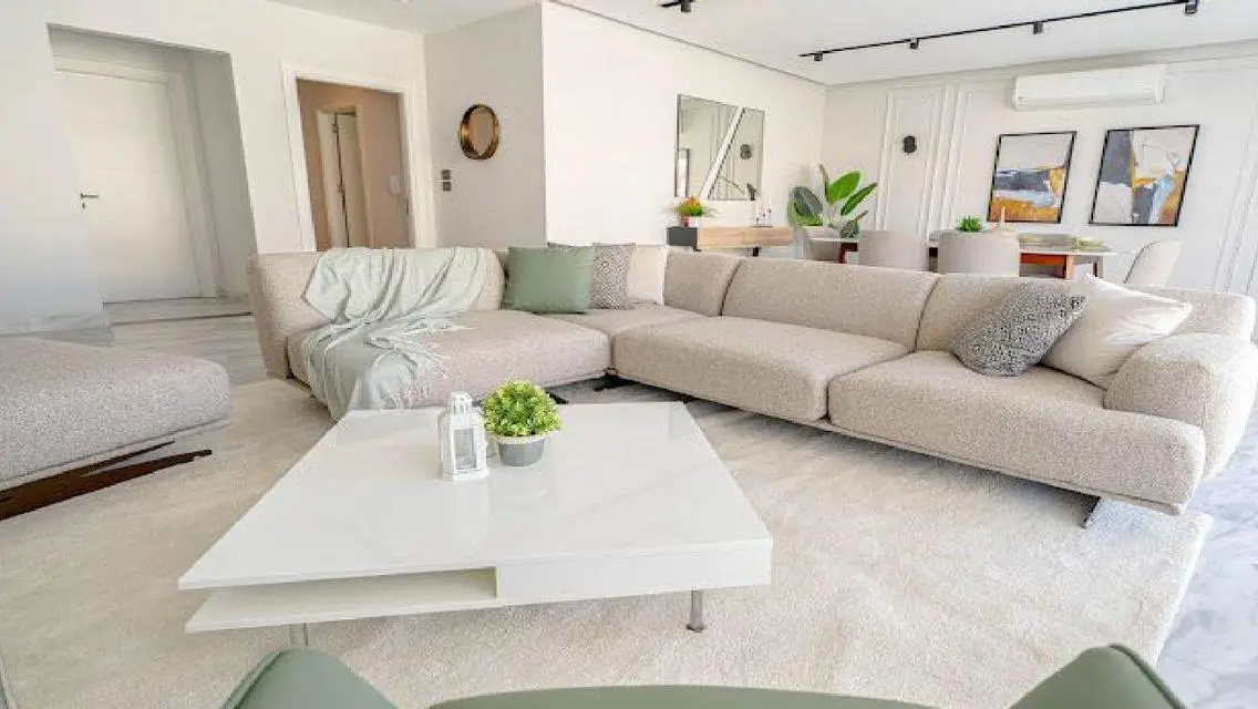 3-Bedroom Apartment with Lake View in Lake View Residence