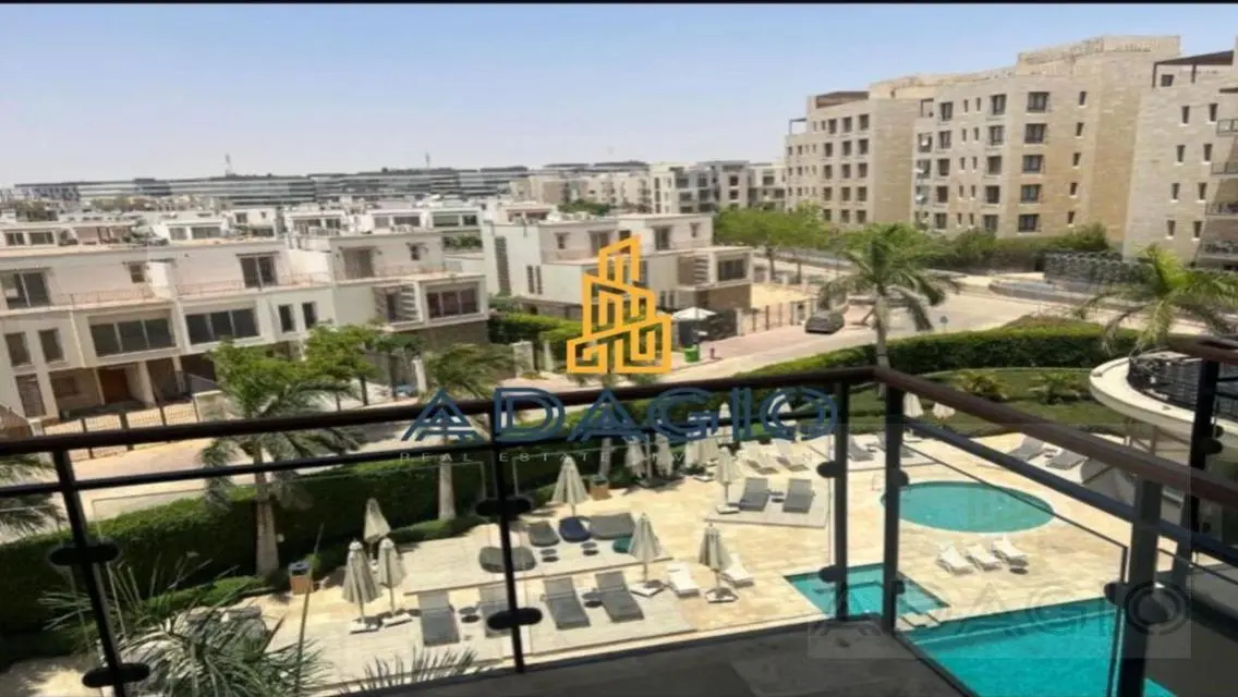 For Sale: Apartment in 40 West Sodic