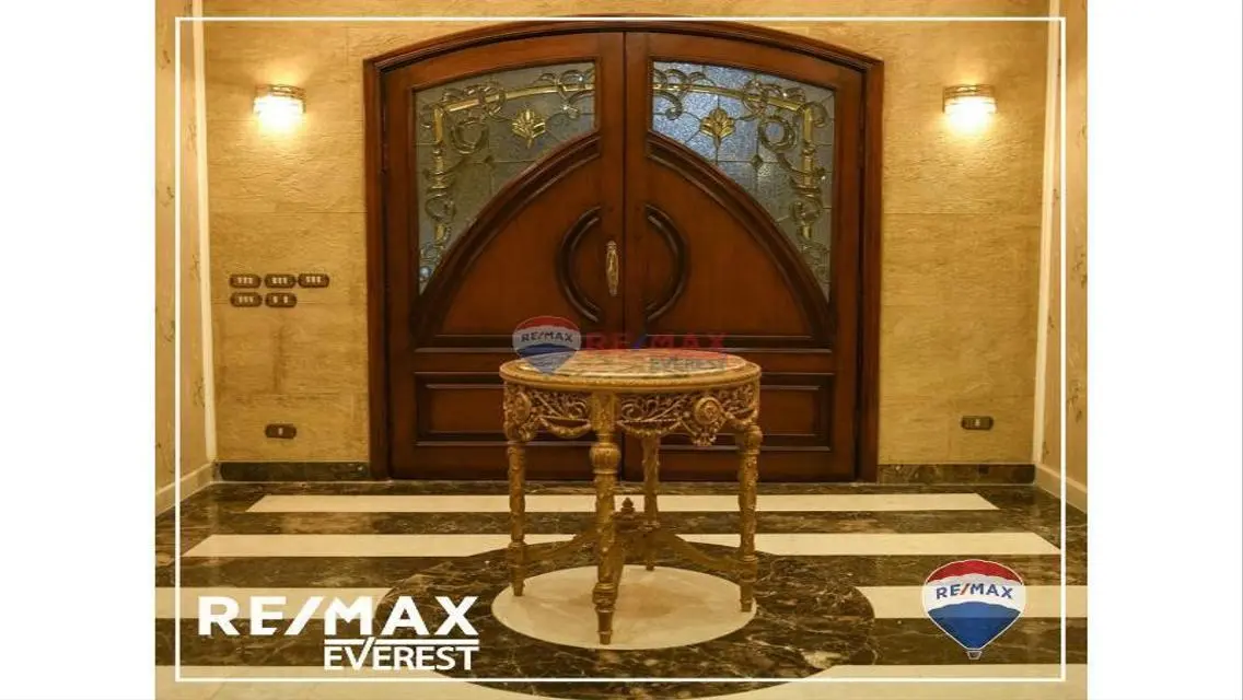Luxurious 500 Sq.M Apartment in the Heart of the City