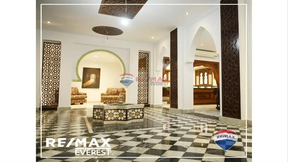 Luxurious 500 Sq.M Apartment in the Heart of the City