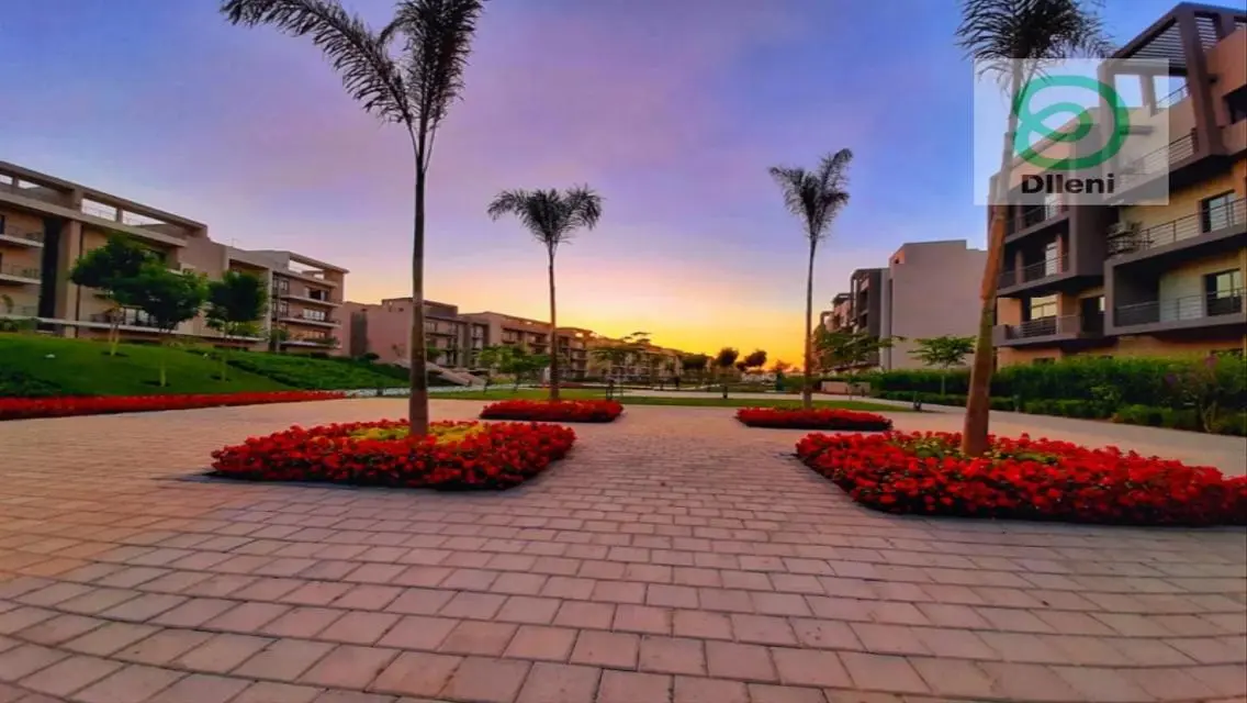 Luxury Apartment in Fifth Square Compound