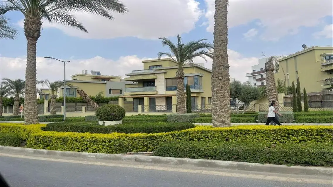 فيلا فاخرة في سوديك، القاهرة الجديدة مع حديقة واسعة وإطلالة رائعة