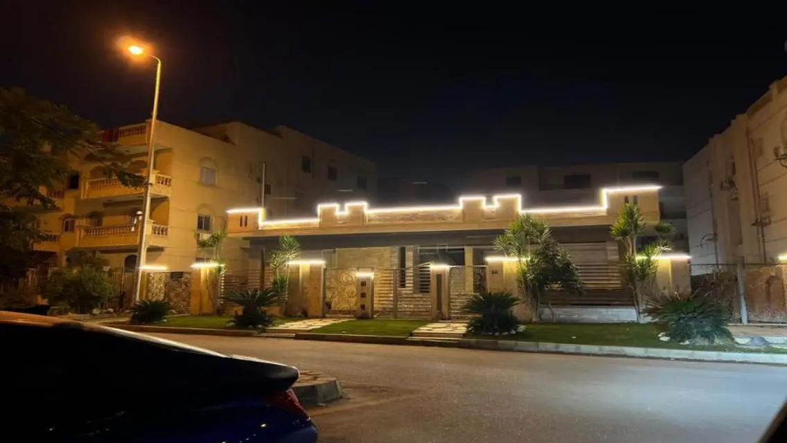 Luxury Apartment with Private Garden and Pool