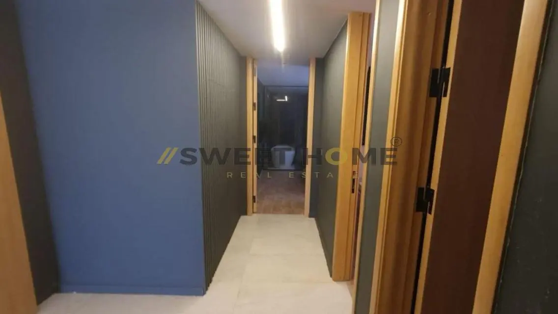 Apartment for Sale in 215 with Central AC and Balcony