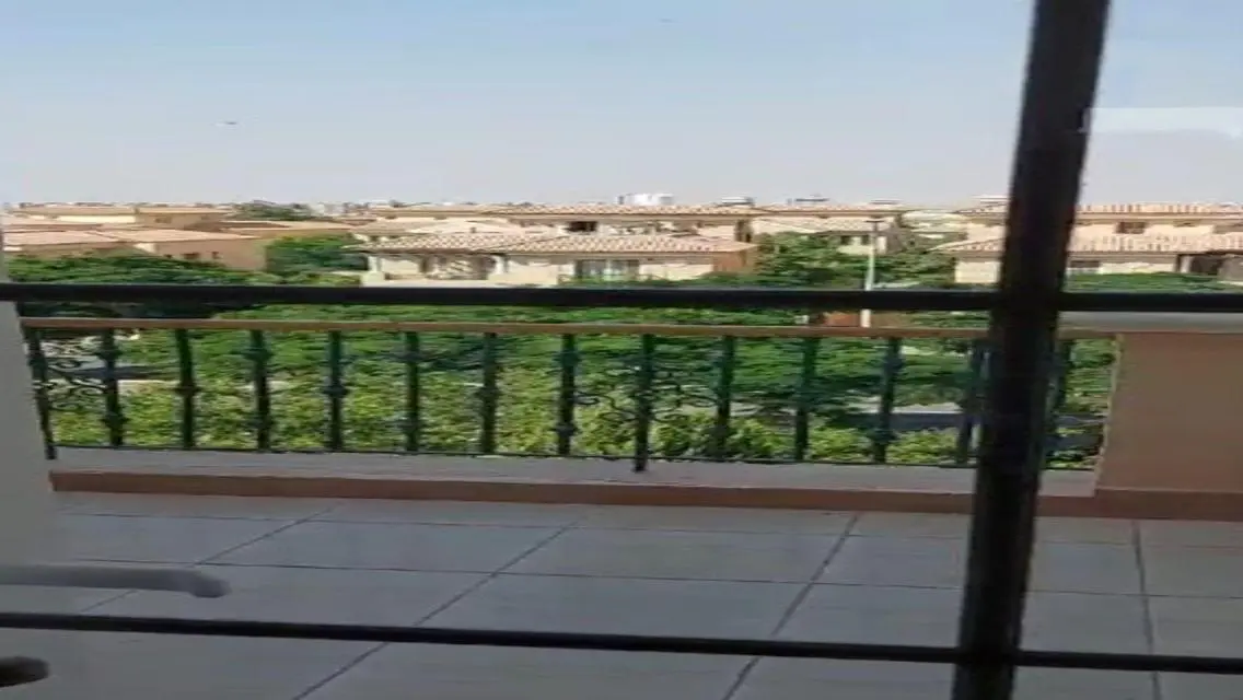 شقة فاخرة بمساحة 320 متر مع مميزات رائعة