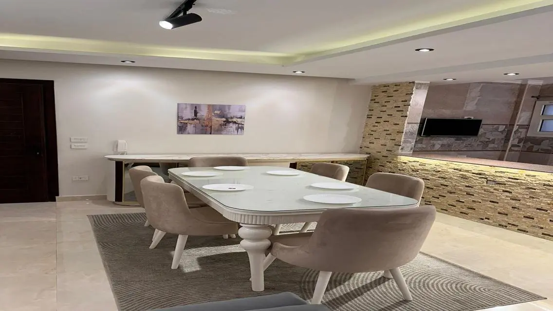 Exclusive Offer in B7 - Luxurious Apartment with Amazing Amenities