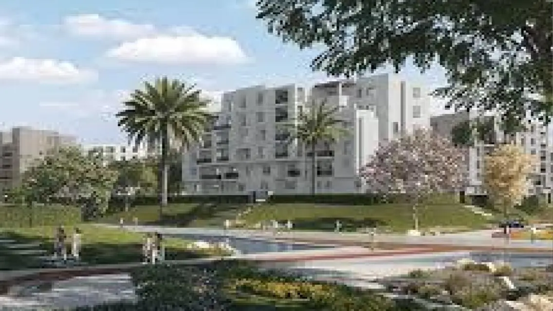 Luxury Apartment with 275 sqm Featuring Balcony and Security Guard
