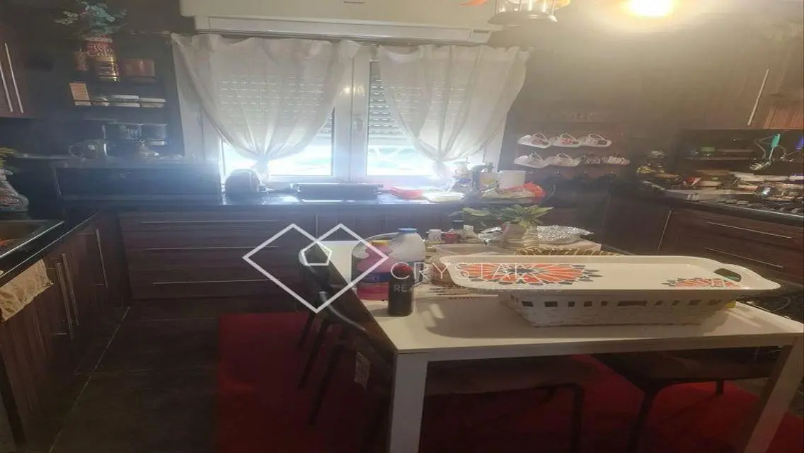 Luxurious Apartment with Private Garden in Prime Location