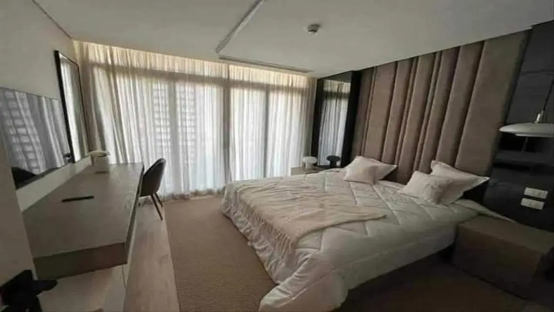 Fifth Square - Luxury Apartment for Sale