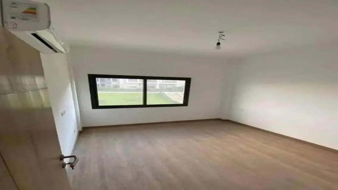 Fifth Square - Luxury Apartment for Sale