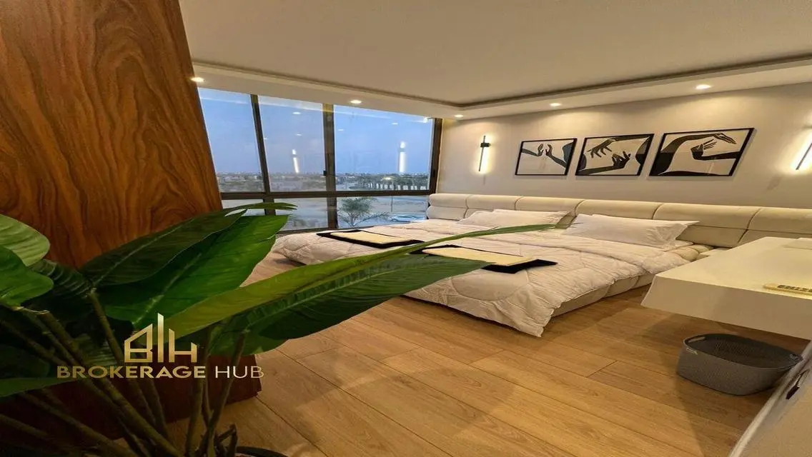 Luxury Apartment for Sale Overlooking Lakes
