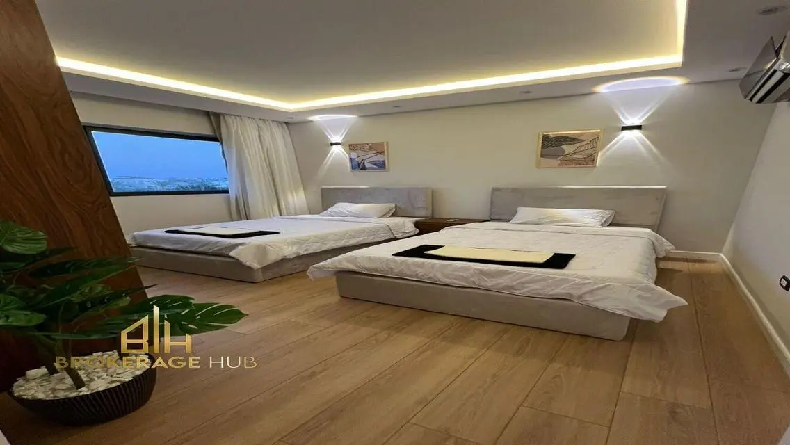 Luxury Apartment for Sale Overlooking Lakes