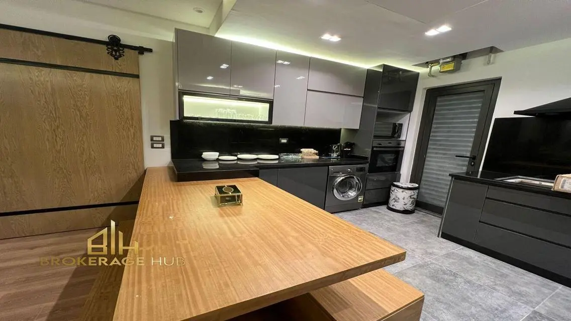 Luxury Apartment for Sale Overlooking Lakes