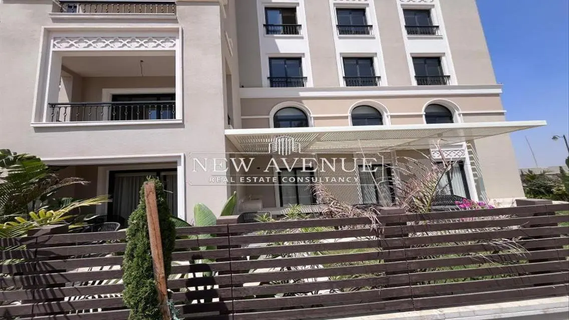 Luxury Apartment in Village West with Stunning View