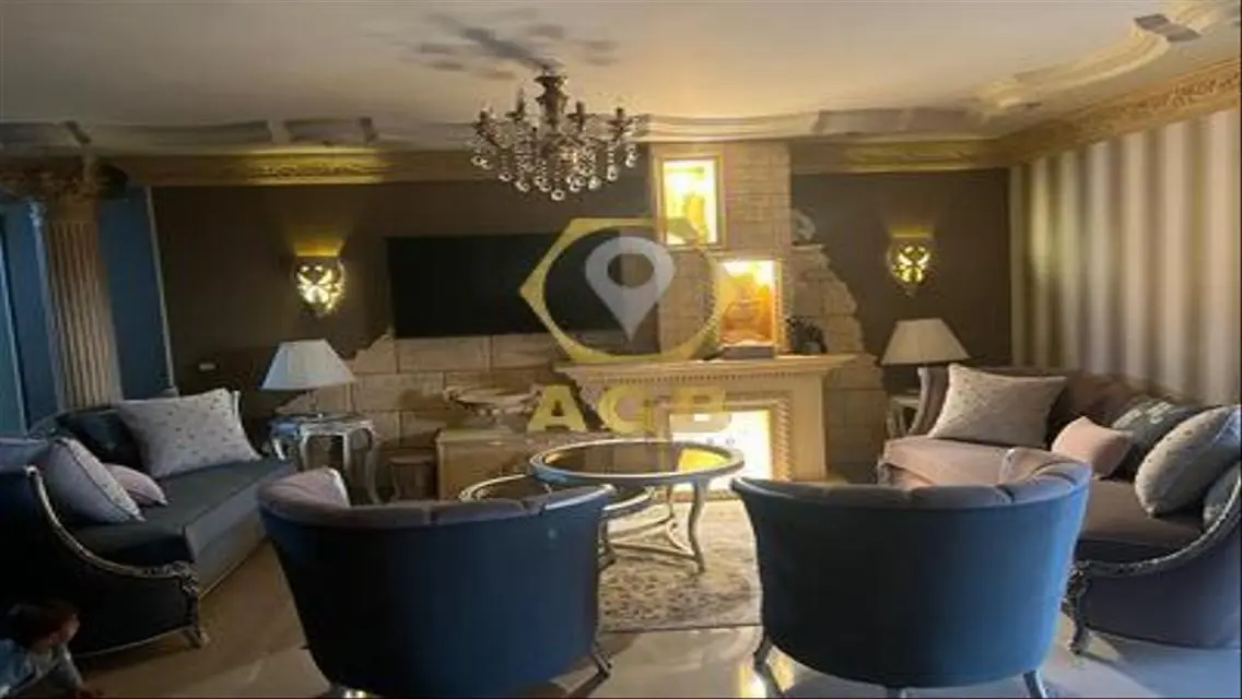 شقة فاخرة للبيع في قلب المدينة بسعر مغري