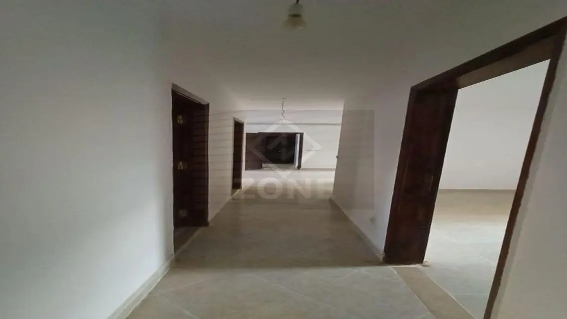 Luxury Apartment for Sale in Zone 215