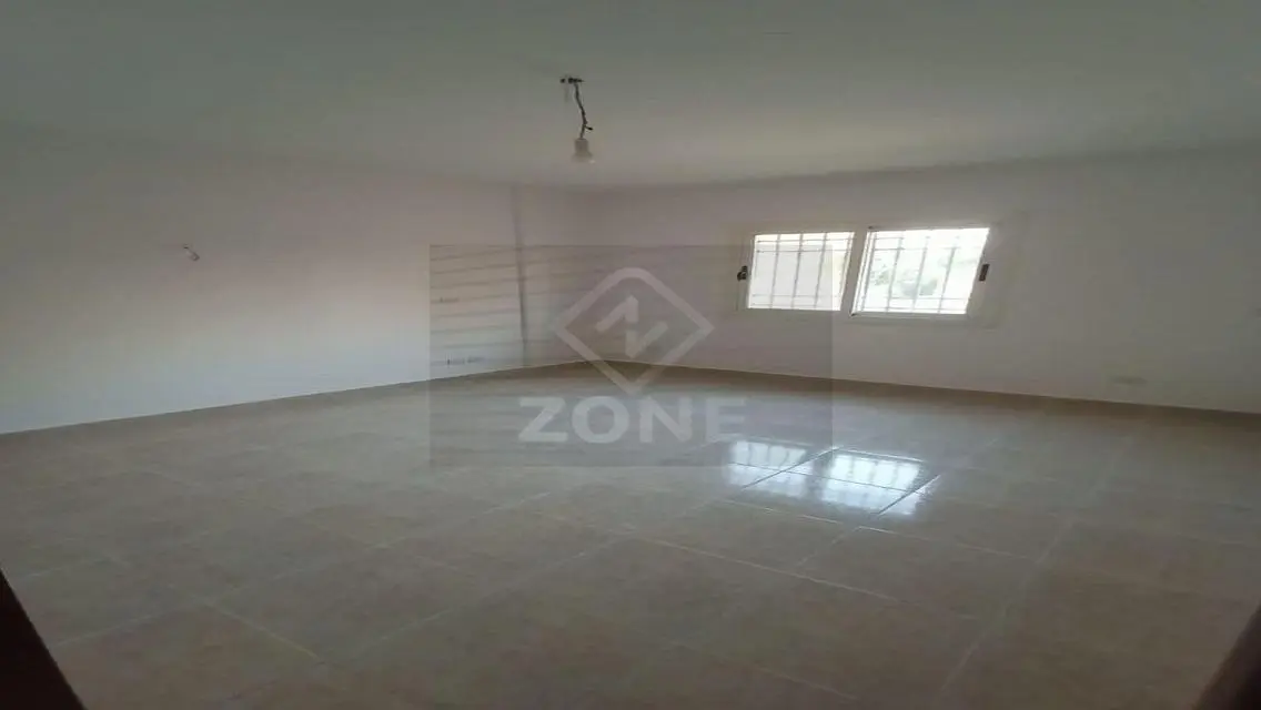Luxury Apartment for Sale in Zone 215