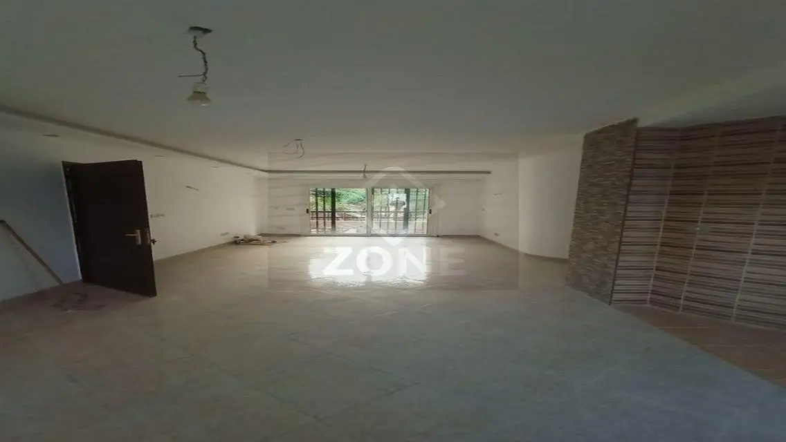 Luxury Apartment for Sale in Zone 215