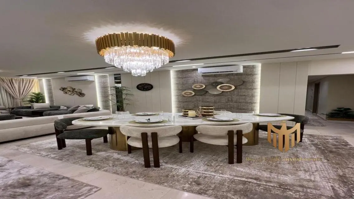 Luxurious Apartment for Sale with Central Air Conditioning and Stunning View
