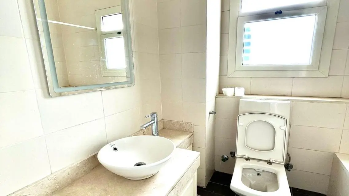 Luxury Villa for Sale with Ideal Amenities