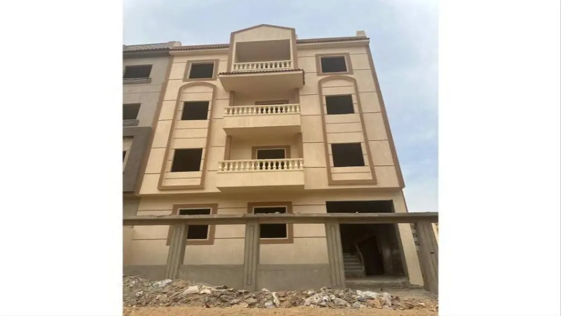 شقة مميزة للإيجار بمساحة كبيرة وإطلالة رائعة