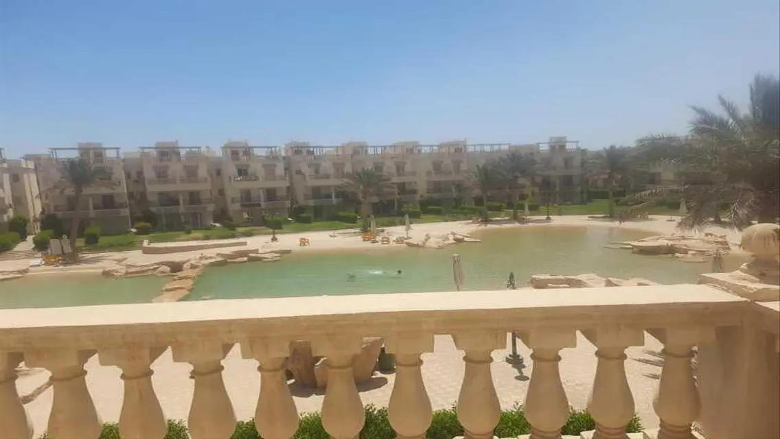 شقة رائعة بحارس أمن وإطلالة مميزة