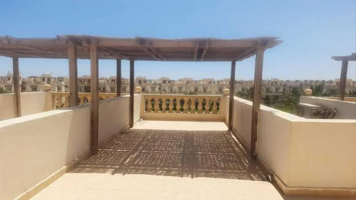 شقة رائعة بحارس أمن وإطلالة مميزة