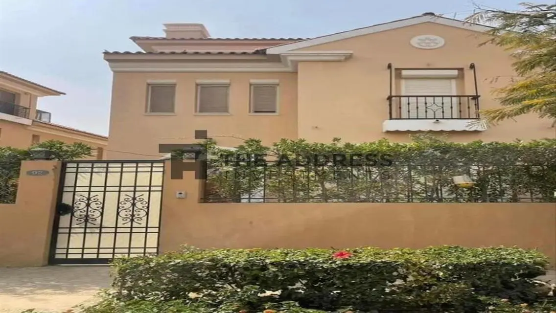 Luxurious Villa with Private Garden and Pool in New Cairo