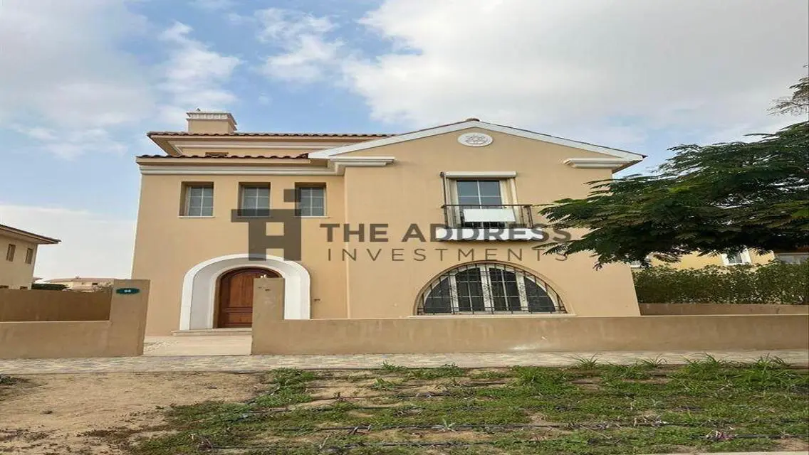 Luxurious Villa with Private Garden and Pool in New Cairo