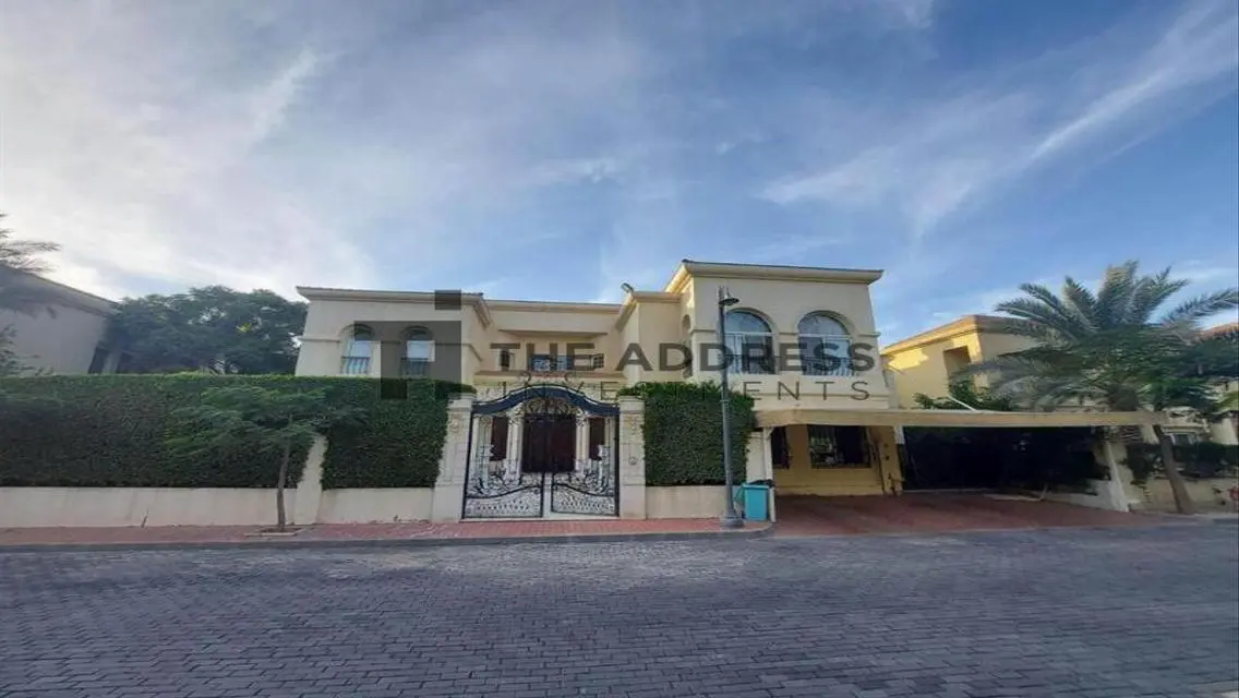 Luxurious Villa with Private Garden and Pool in New Cairo