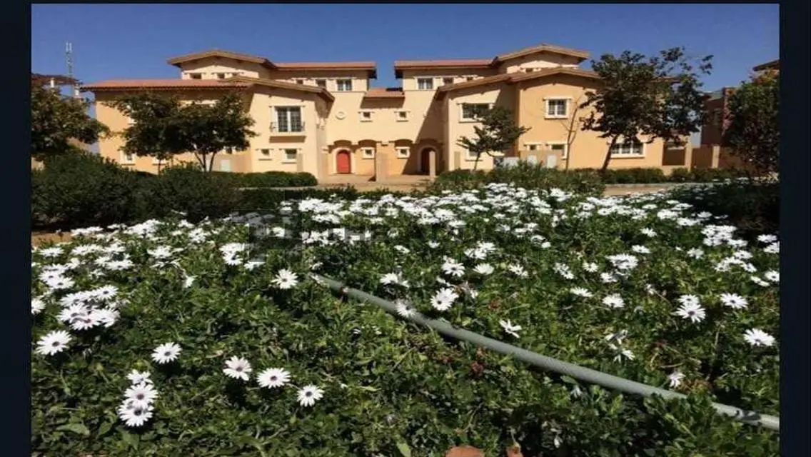 Luxurious Villa with Private Garden and Pool in New Cairo