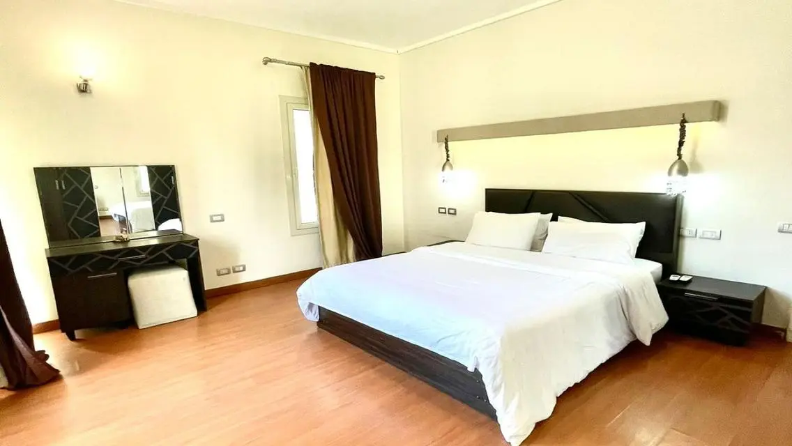 Luxury Apartment with Spacious Layout in Prime Location