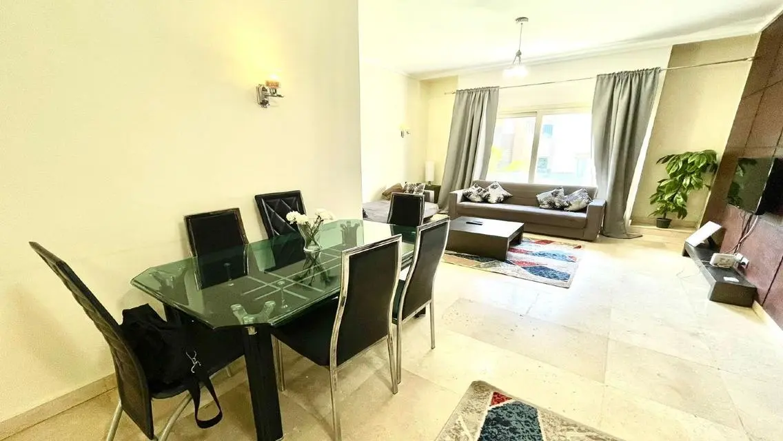 Luxury Apartment with Spacious Layout in Prime Location