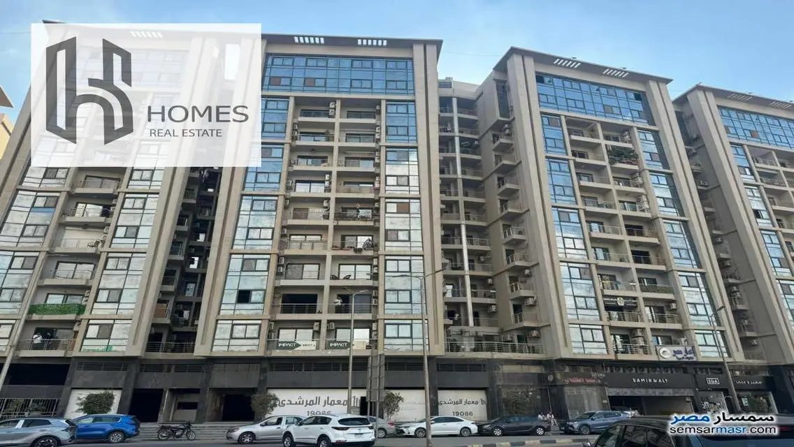 Luxury Apartment with Balcony in Prime Location