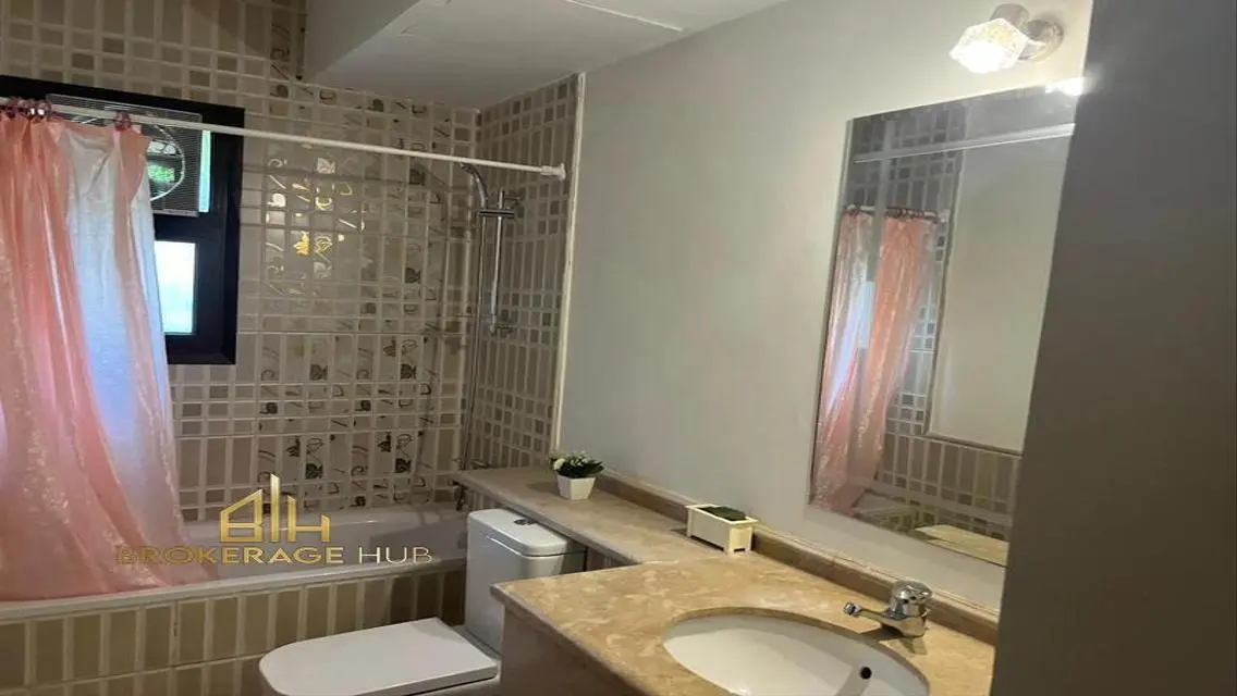 Luxury 3-Bedroom Apartment with Stunning View